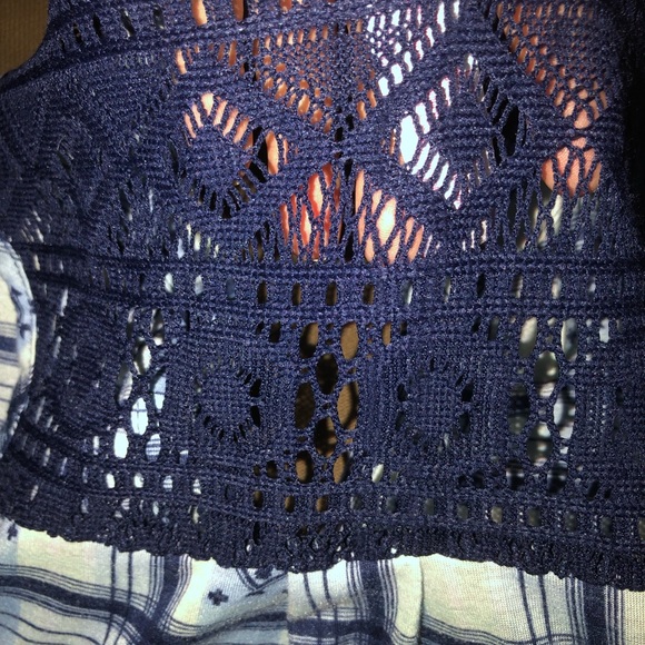 Top - Picture 3 of 3